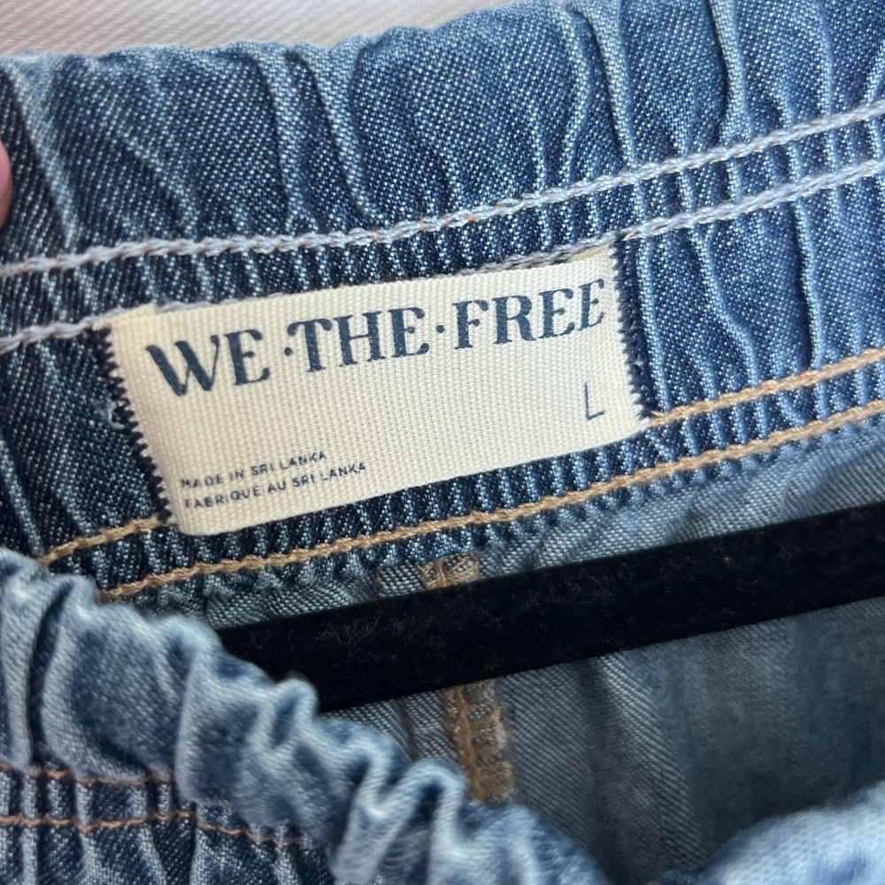 Free People Easy Pull on Light Blue Elastic Waist Denim Pants NWT SIZE L - Picture 3 of 9